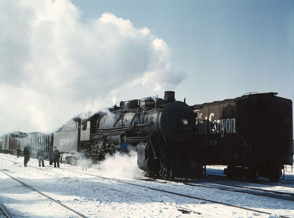 Santa Fe R.R. Freight Train in Corwith Yard, Chicago, Ill.