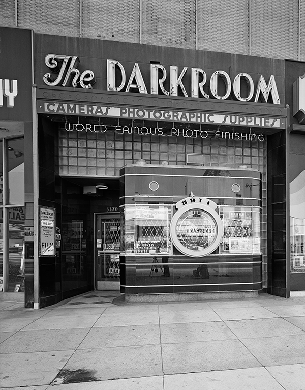 A seventies LA storefront from an unsung photo legend