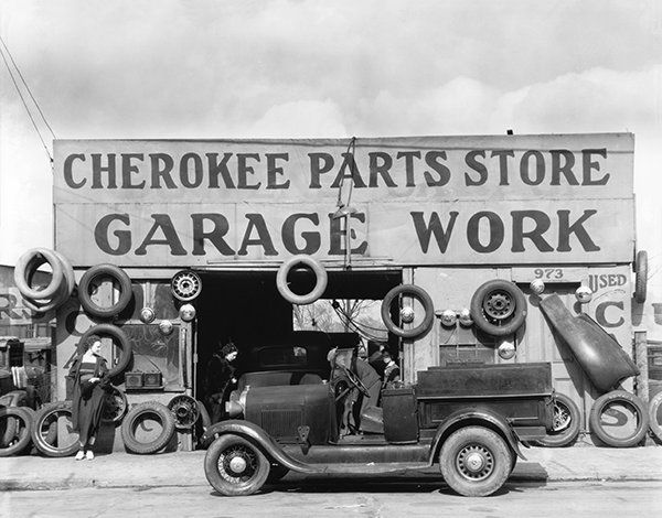 New Art! Walker Evans’ 1930s Auto Shop