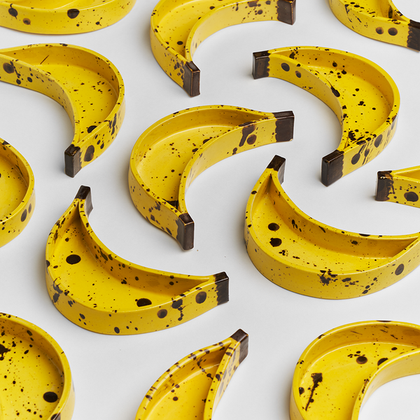 Load image into Gallery viewer, Ceramic Banana Dish
