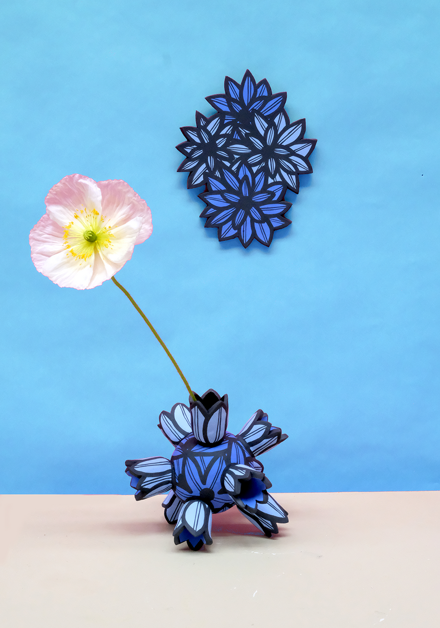 Flower Burst Bud Vase (blue)