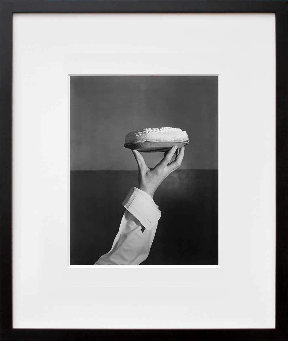 Pie in a black frame