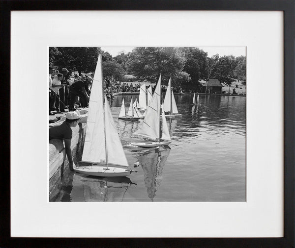 Load image into Gallery viewer, Central Park, Model Boat Regatta, 1962
